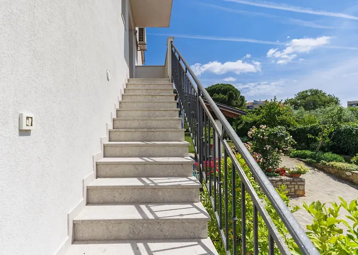 Lejlighed Olivo-2 By Interhome Karpinjan