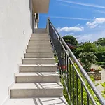 Apartamento Olivo-2 By Interhome Karpinjan