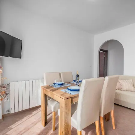 Apartment Olivo-2 By Interhome Karpinjan