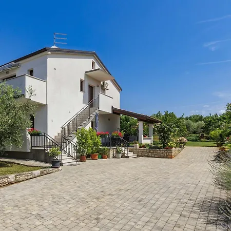 Olivo-2 By Interhome